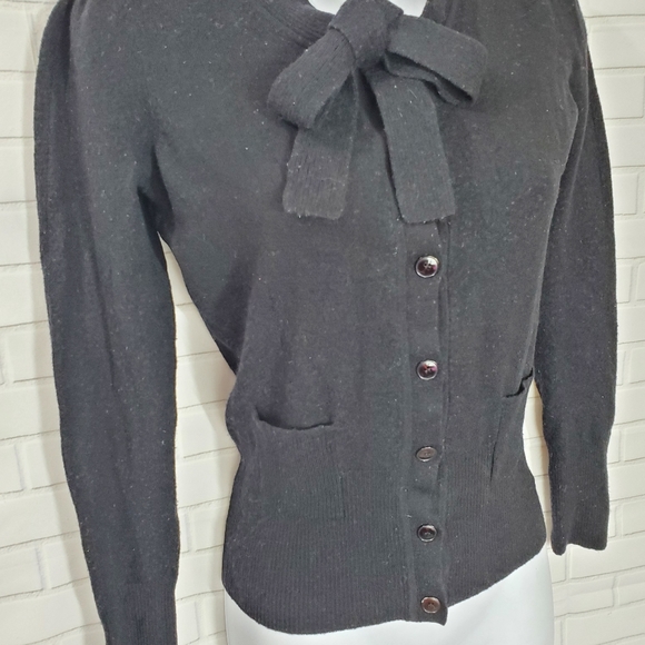 Diane Von Furstenberg Black Wool Bow Tie Button Down Sweater - Picture 2 of 7